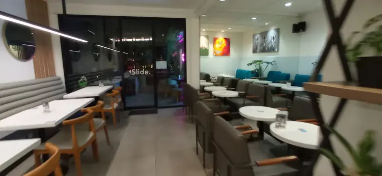 Fullmoon Coffee Sudirman 9