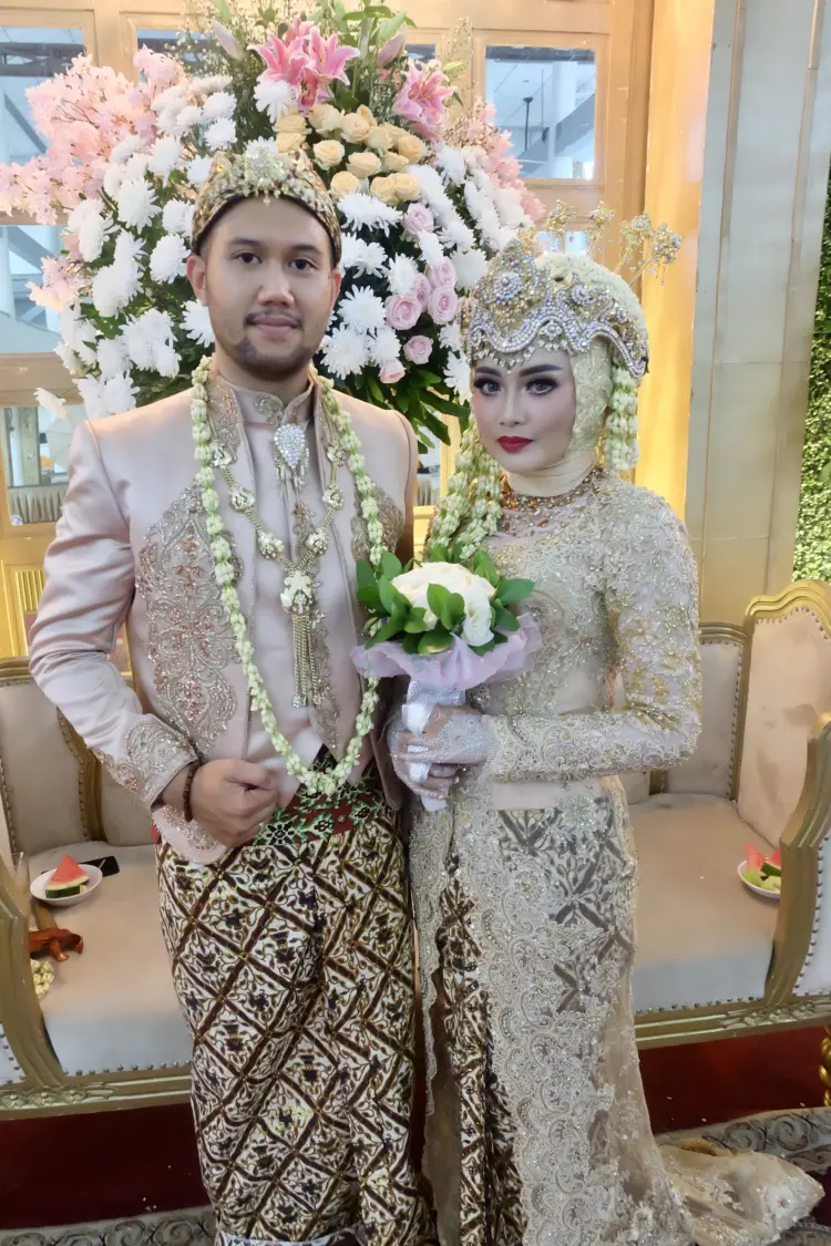 Vivi Salon & Wedding Makeup 1