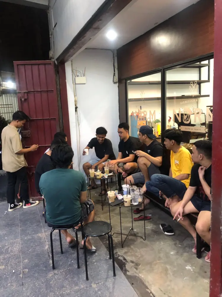 NORM Barbershop & Storr 1