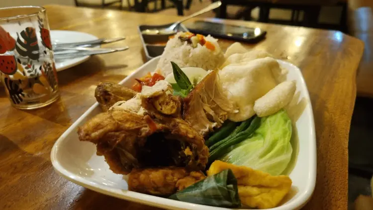 Eliza Pizza Bulukumba 7