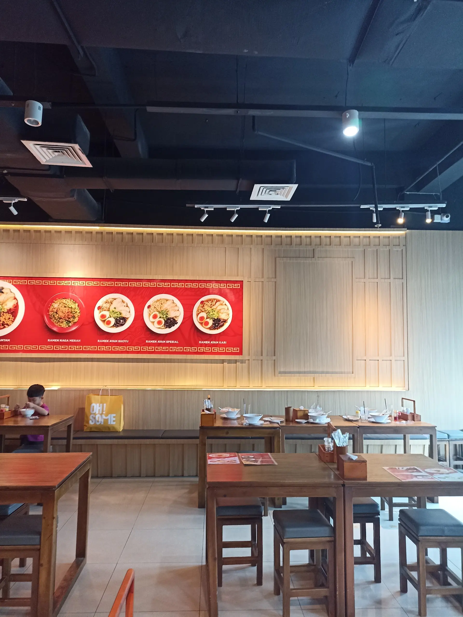 Who says Hakata Ikkousha has to be tonkotsu? This chicken ramen in Batam is a game-changer 3