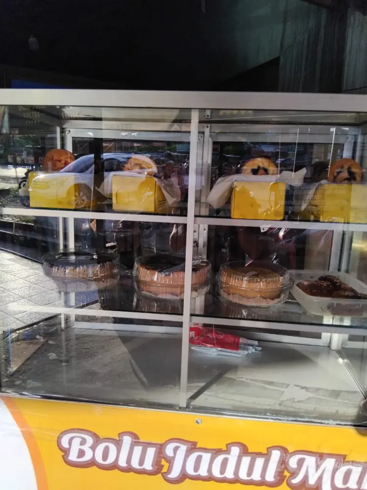 Toko kue bolu mama umar 1