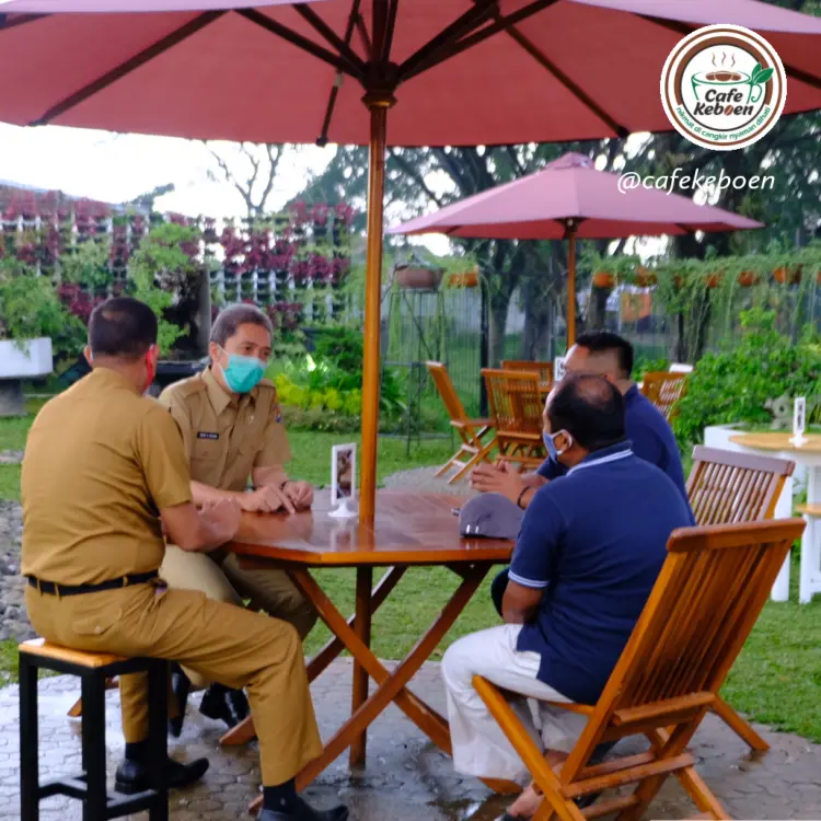 Cafe Keboen Plants & Resto 1