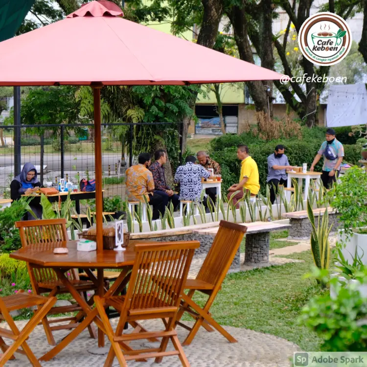 Cafe Keboen Plants & Resto 6