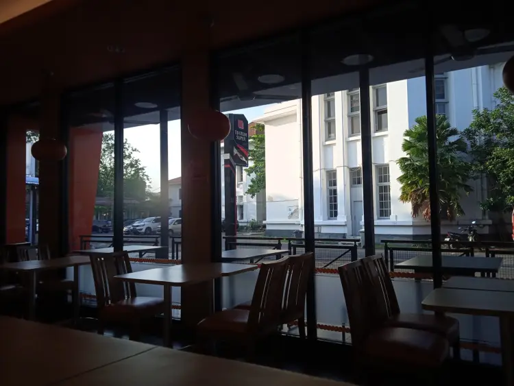 Yoshinoya Tugu Muda 8