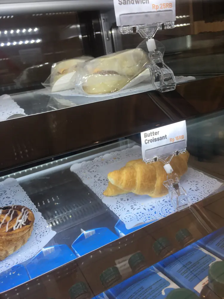 Tomoro Coffee - Sawojajar 8