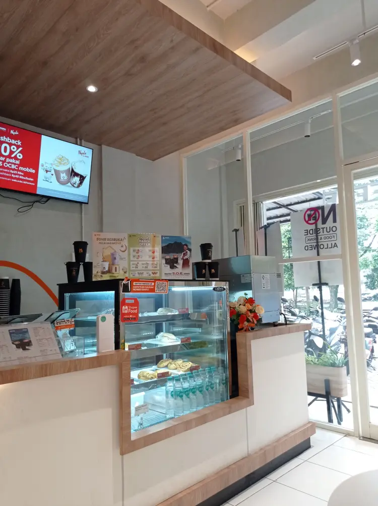 Tomoro Coffee - Sawojajar 10