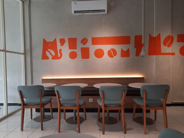 Tomoro Coffee - Sawojajar 5