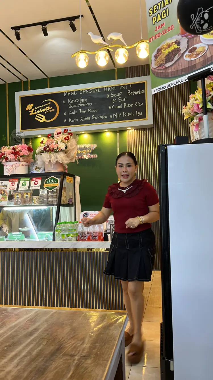 Resto Manado Halal LISBETH KITCHEN. RAHANG TUNA, IKAN BAKAR, SEAFOOD, NASI CAMPUR, NASI KUNING & BUBUR MANADO. Pedas & Enak. 3
