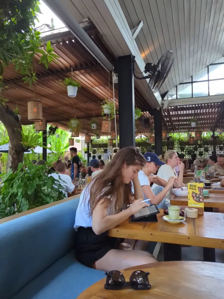 Milk & Madu Berawa 4