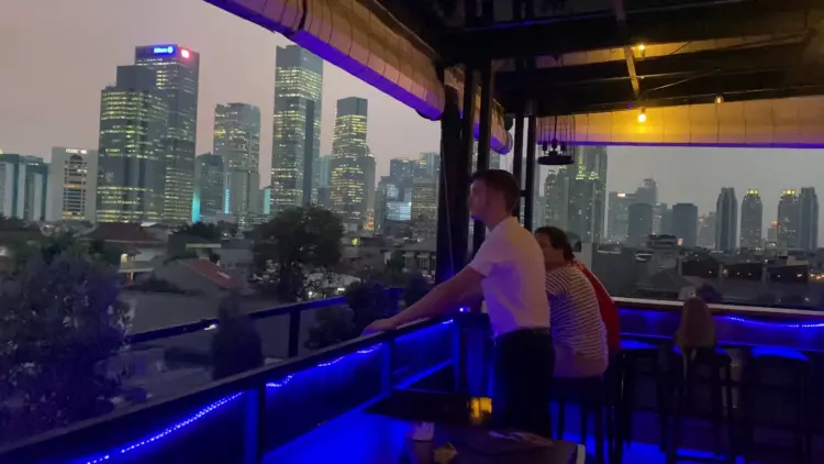 Rooftop 24 Cafe & Bar 9