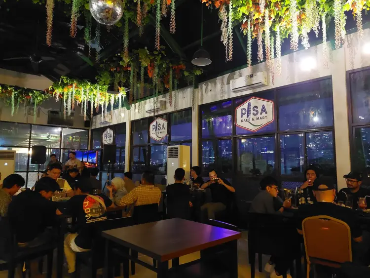 Rooftop 24 Cafe & Bar 6