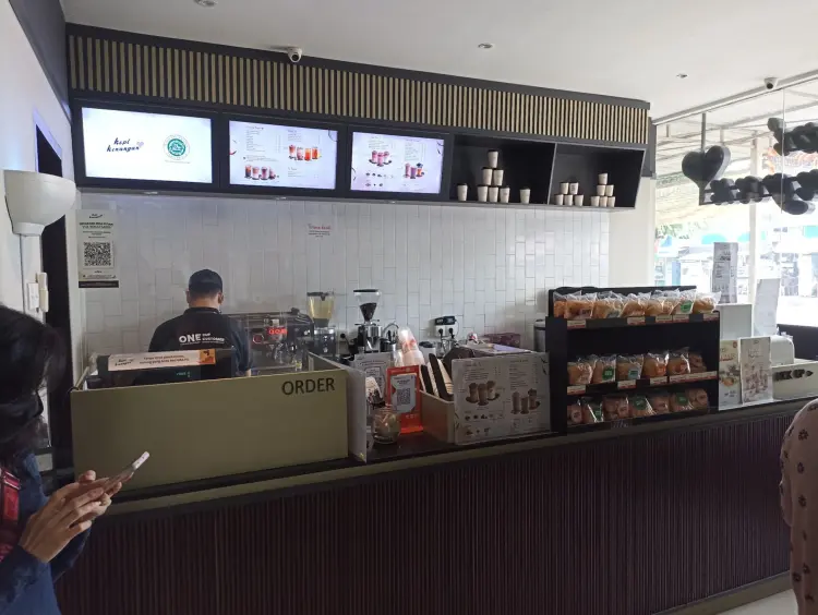 Kopi Kenangan - Rest Area KM 62B 10