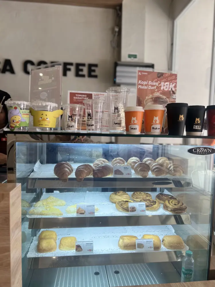 TOMORO COFFEE - MT Haryono Banjarmasin 8