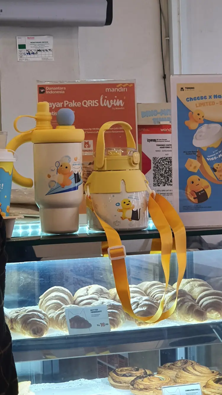 TOMORO COFFEE - MT Haryono Banjarmasin 4