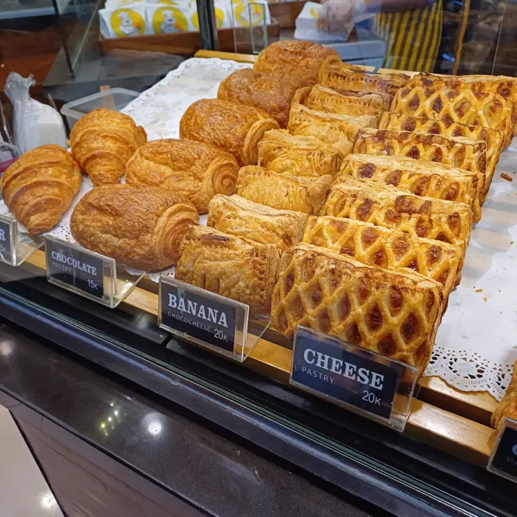 Roti 'O Stasiun Bandung 10