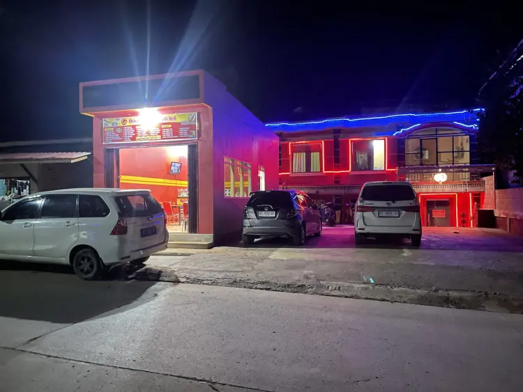 Grand Oriental Cafe Berau 1