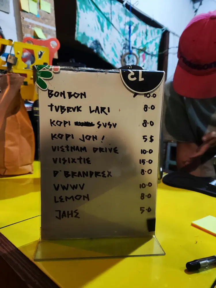 Toko Kopi Janji Joni 9