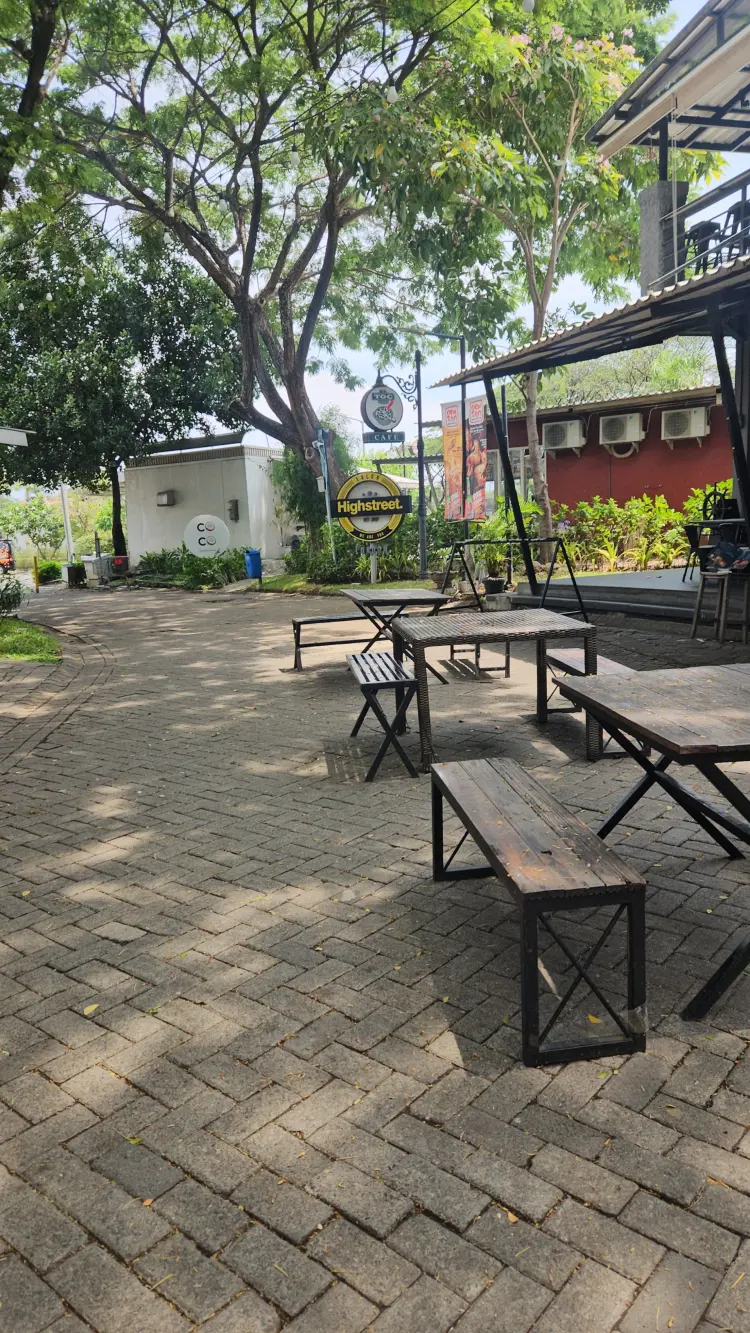 Loop Graha Famili 10