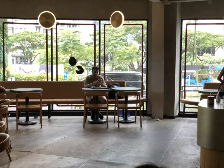 Common Grounds Coffee - FX Sudirman 9