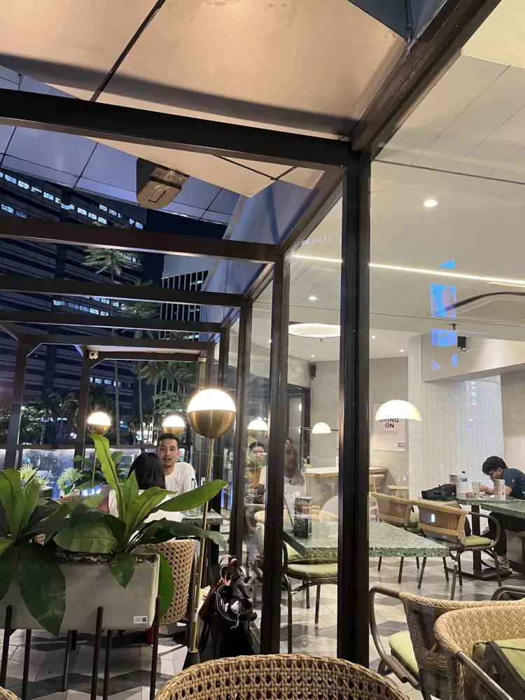 Common Grounds Coffee - FX Sudirman 8