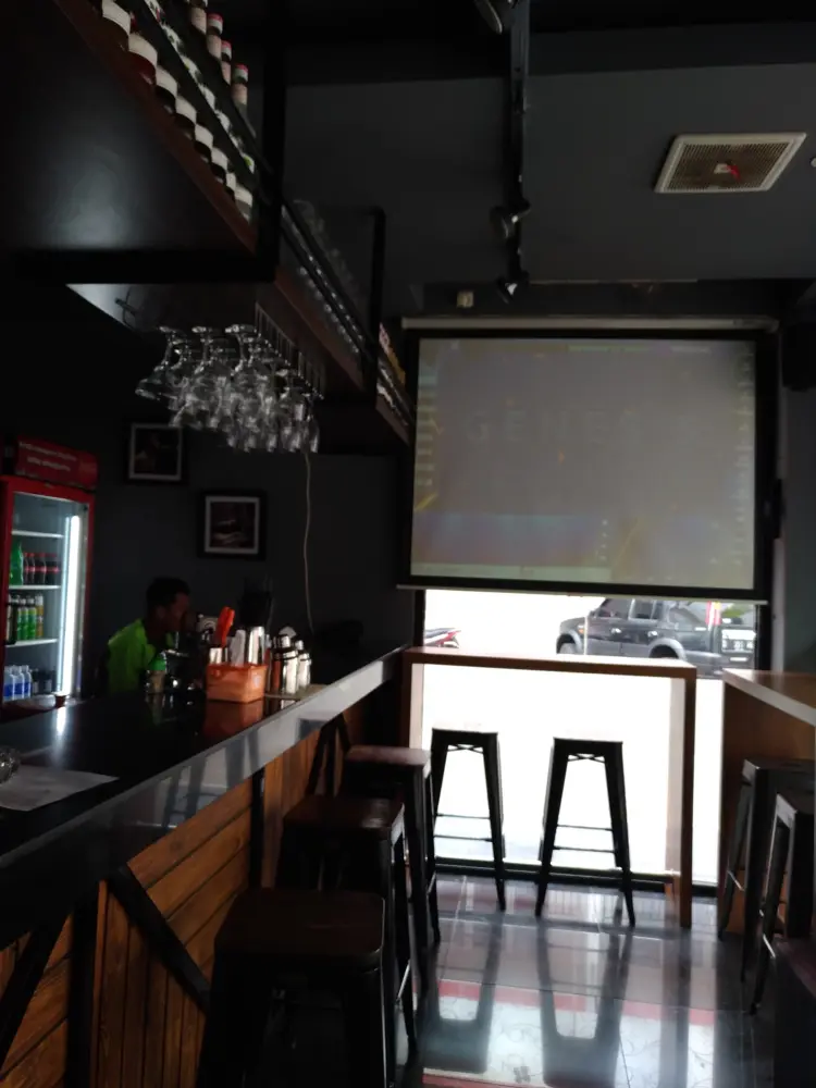 Genesis Bar & Resto KARAOKE 3