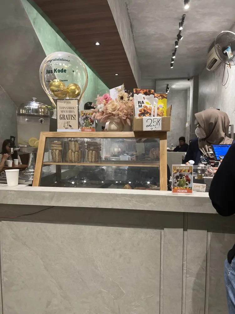 一杯果汁15k?这家坦格朗60年老店,料比商场多三倍!