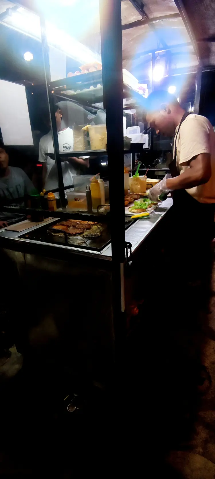 Q-Burger & Roti Bakar Bandung 2