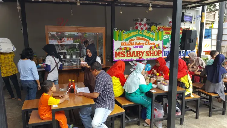 Delizia Bakery Limpung 3