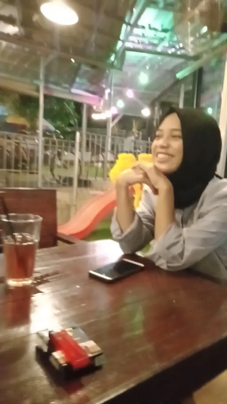 Banyu Emas Cafe & Resto 10