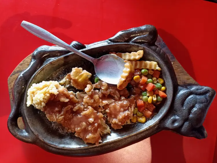 Rocket Chicken Gondang 8