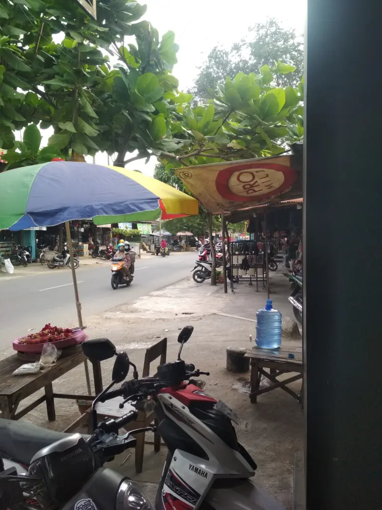 Rocket Chicken Gondang 7