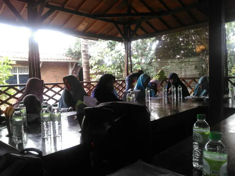 RM & Pemancingan Surya Kencana 8