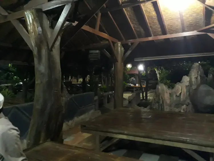 RM & Pemancingan Surya Kencana 4