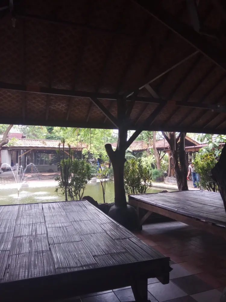 RM & Pemancingan Surya Kencana 5