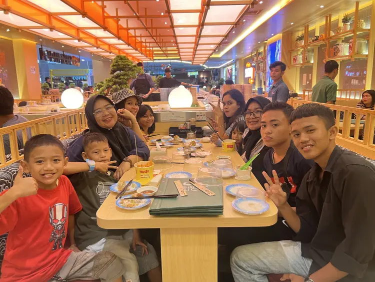 Sushi Rio Nagoya Hill 8