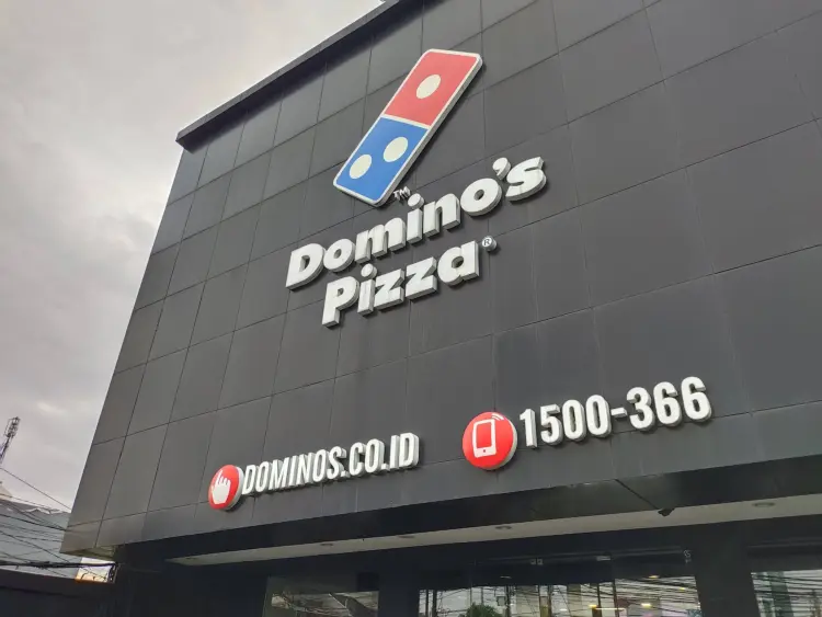 Domino's Pizza 1