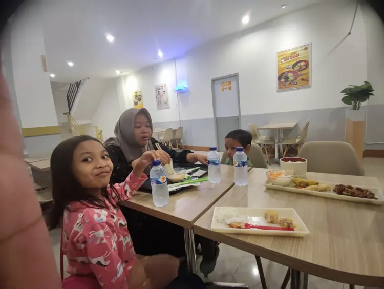 Hokben Wahidin Gresik 4