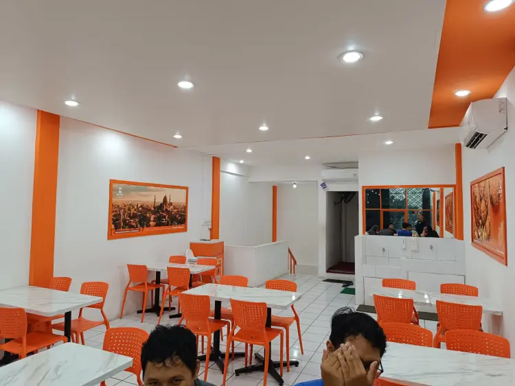 Almaz Fried Chicken - Pamulang 8