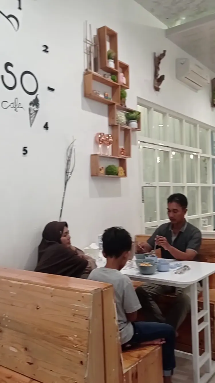 Orso Gelato & Cafe Rembang 9