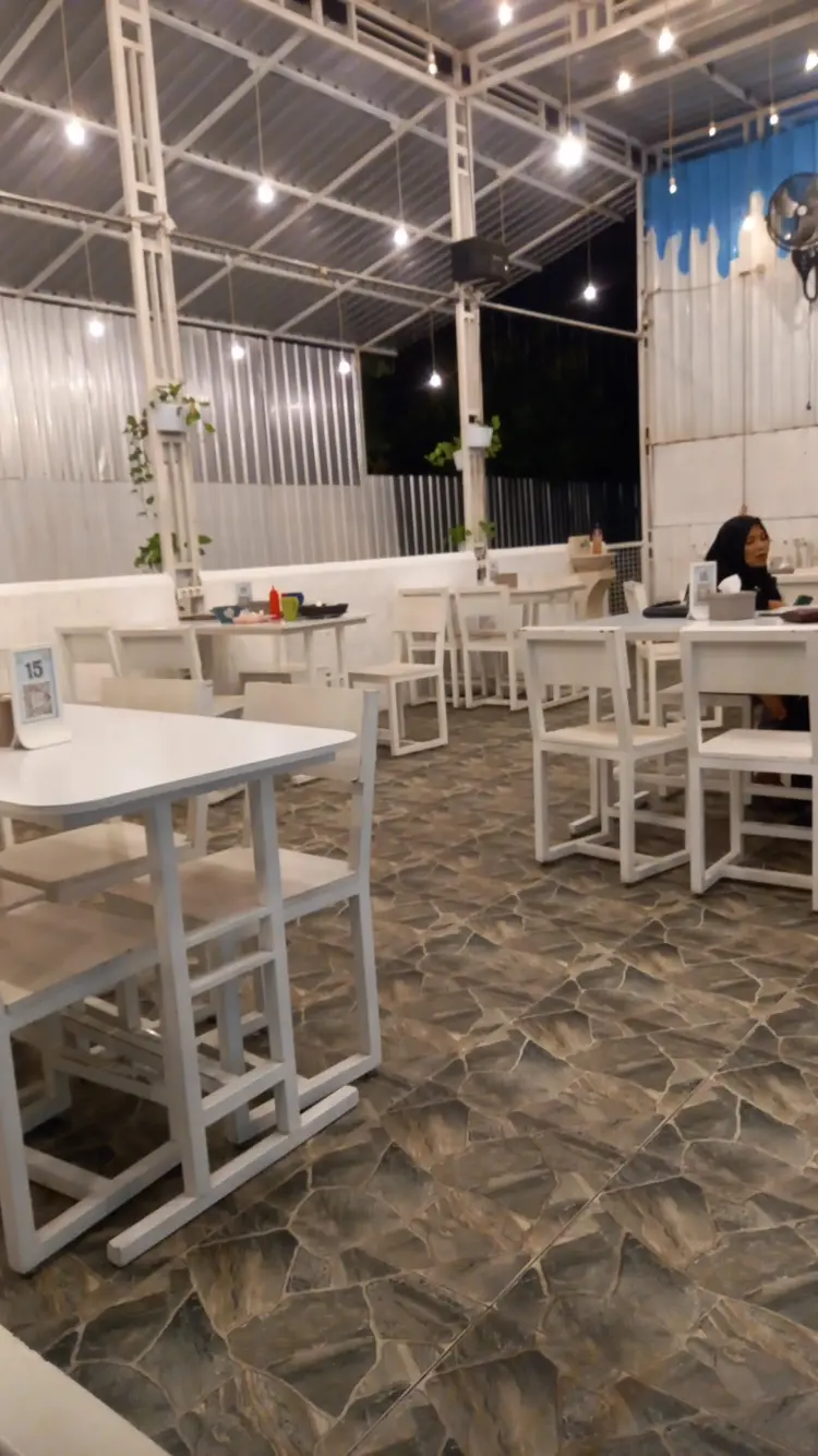 Orso Gelato & Cafe Rembang 7