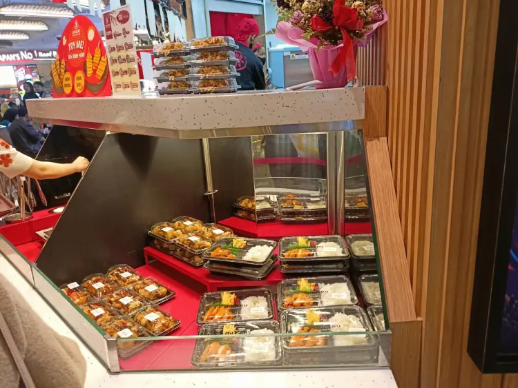 Shigeru Blok M Plaza 4