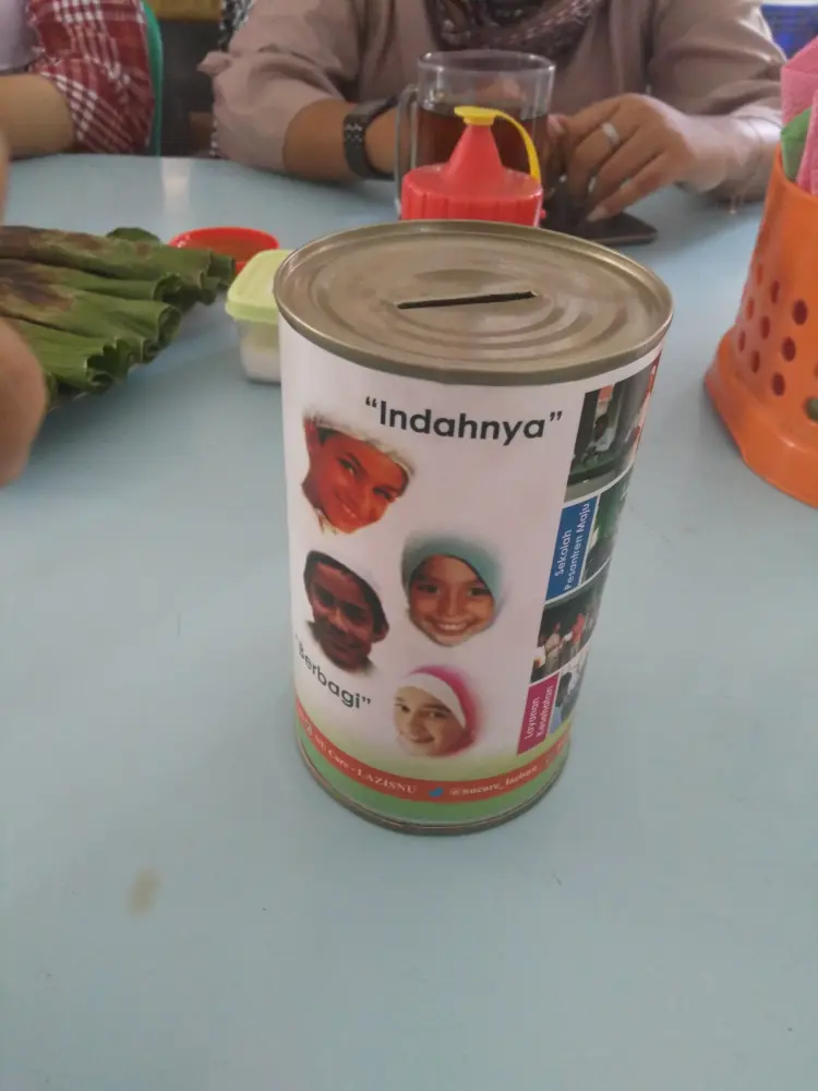 Rumah Makan Hj. Eneng 9