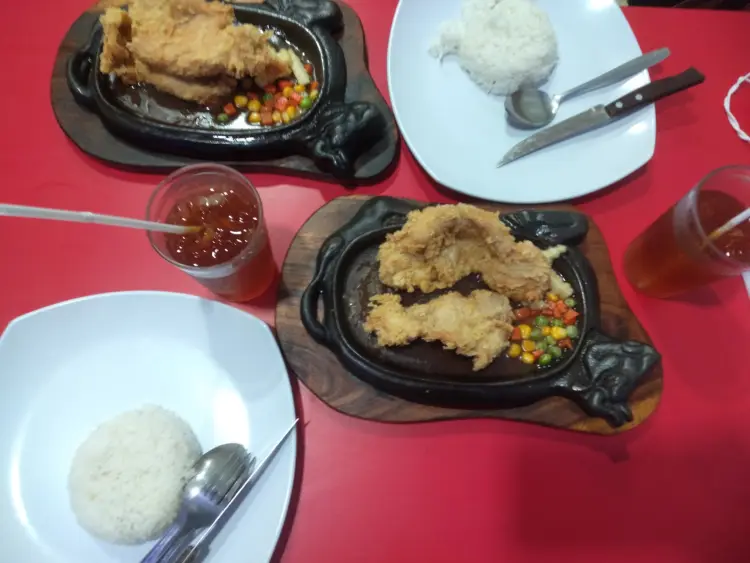 Rocket Chicken Trenggalek 2