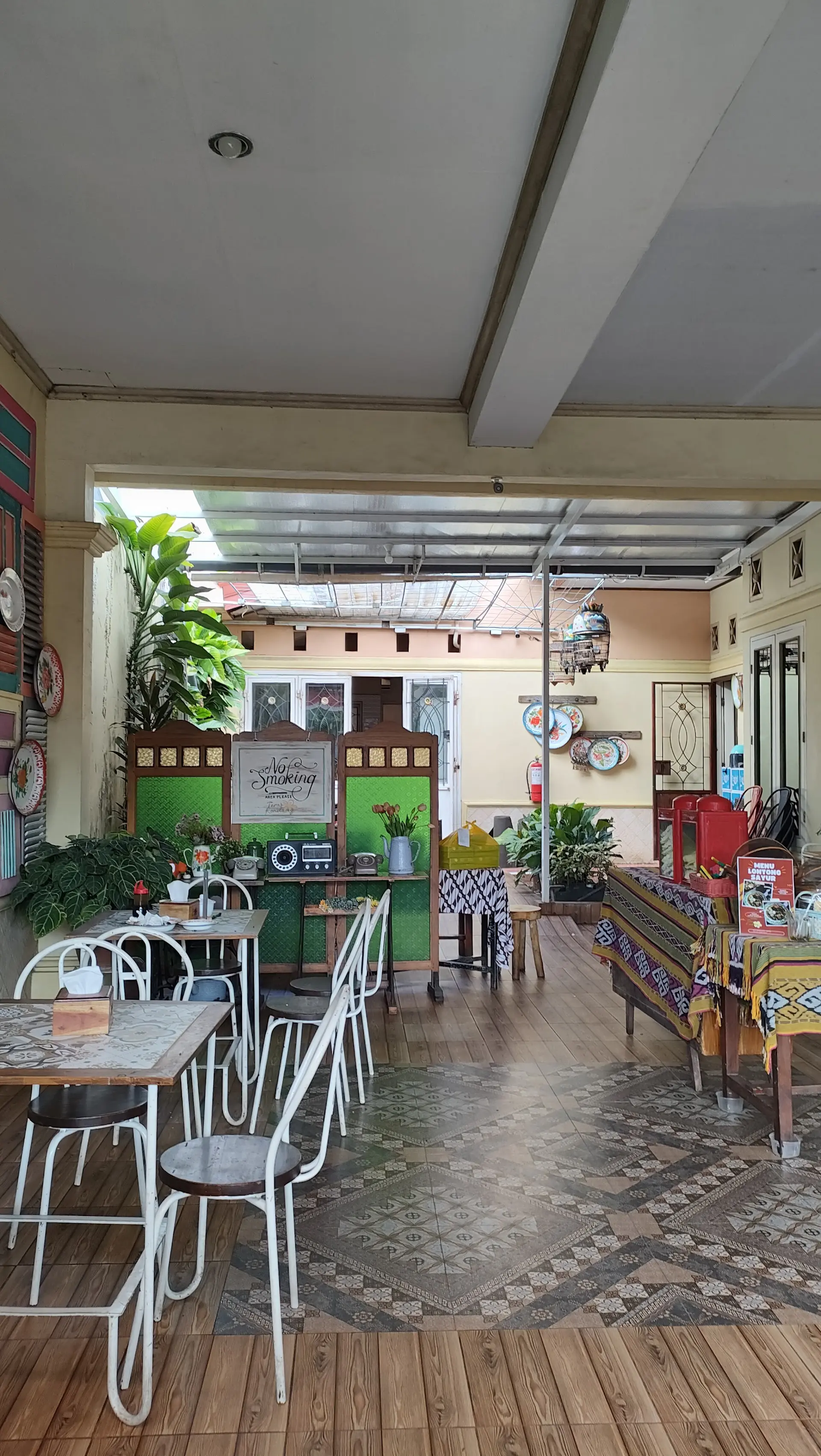 For Javanese in Makassar, this Gudeg is a taste of home, but here's the catch 7