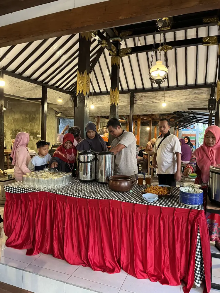 Astungkara Resto & Catering by Pibee Group 9