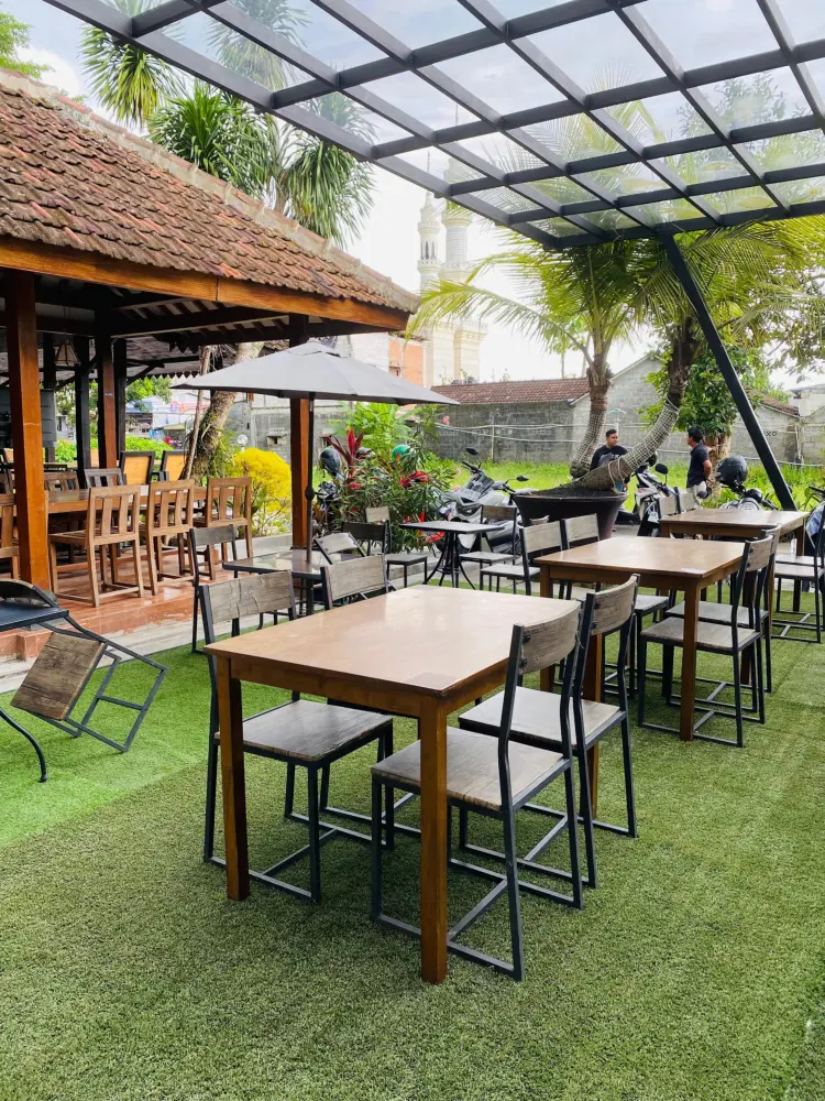 Astungkara Resto & Catering by Pibee Group 8