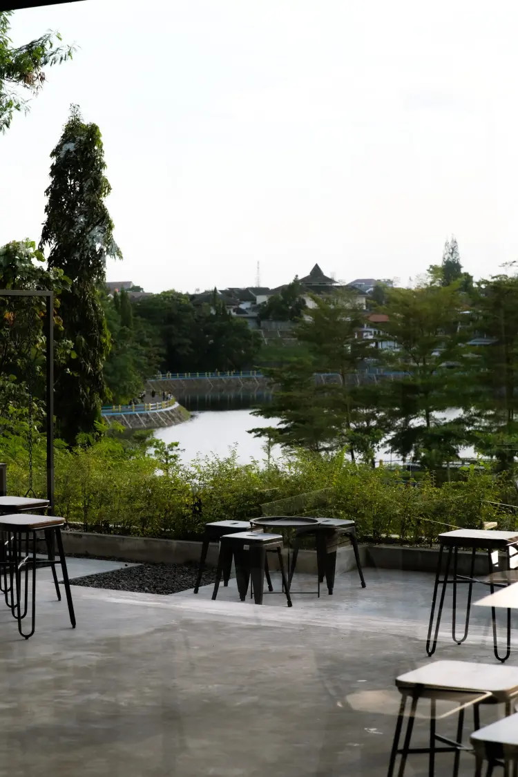 Eastpresso Coffee and Space 10