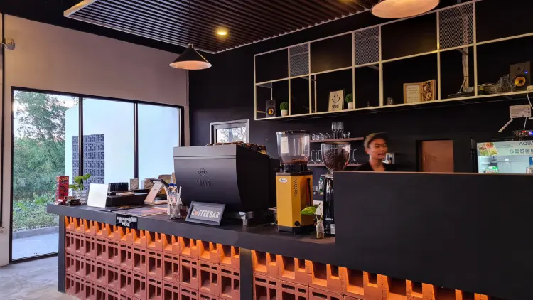 Eastpresso Coffee and Space 6