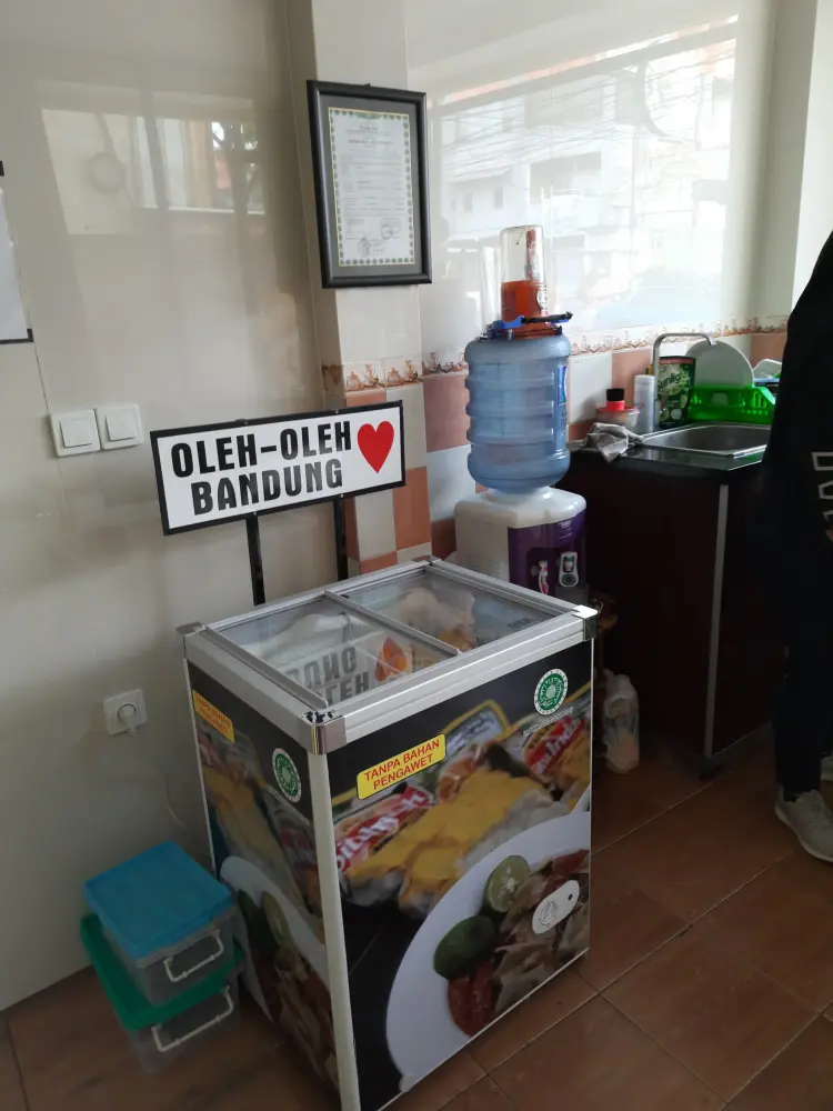 Tulen Situ Indah. Siomay No.1 di Bandung 7